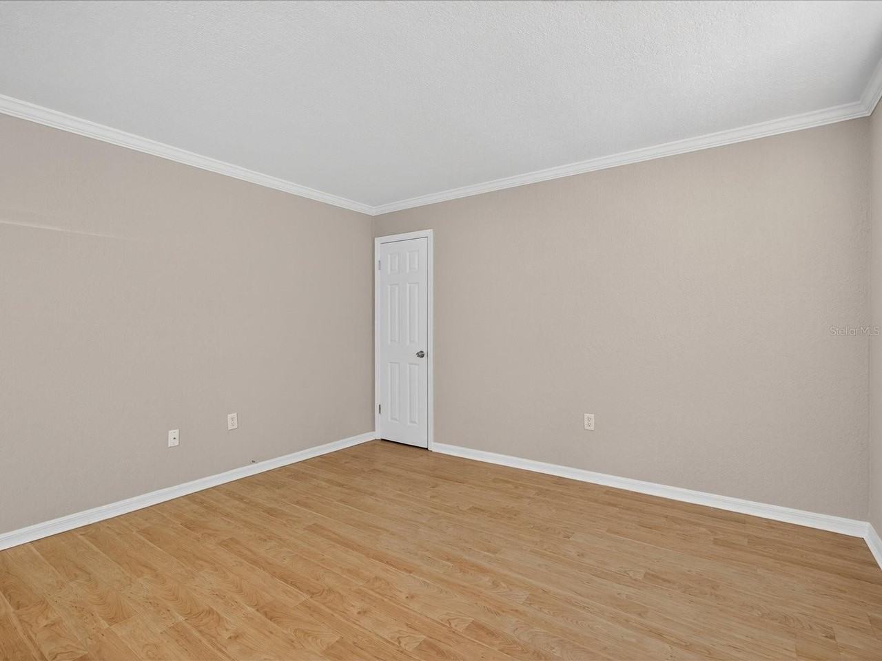 2507 E Central Blvd #21 - Photo 6 of 25