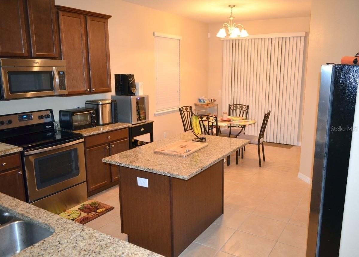 4989 Northlawn Way - Photo 6 of 19