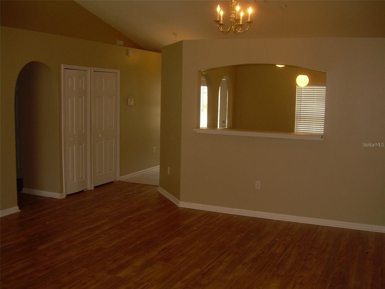 1216 Hayward Ave - Photo 5 of 12