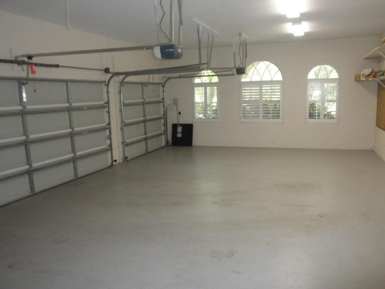 208 Heatherwood Ct - Photo 4 of 27