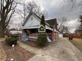 featured image of 2311 W 12th St #1