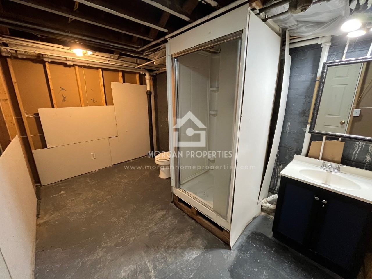 2311 W 12th St #1 - Photo 6 of 9