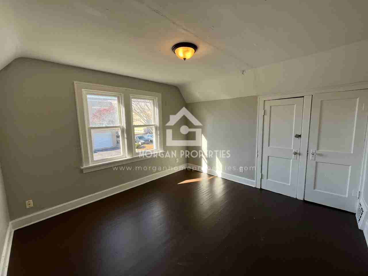 202 E 13th St #1 - Photo 5 of 7