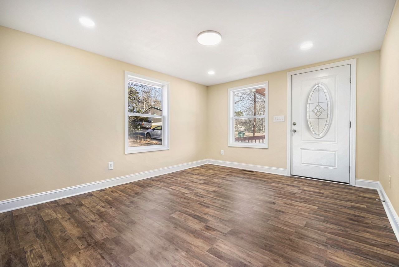 416 Richardson St #1 - Photo 2 of 21