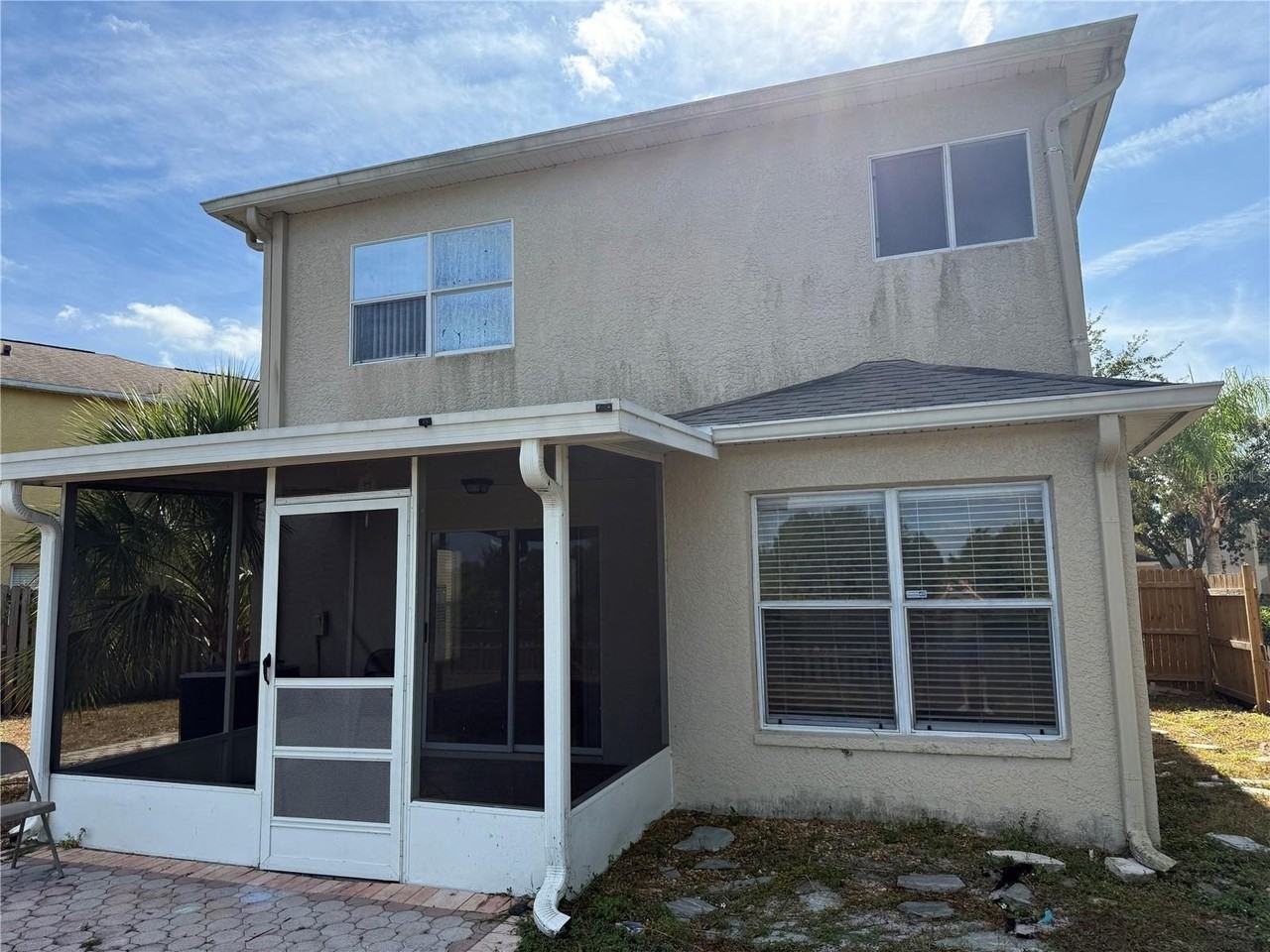 728 Burlwood St - Photo 2 of 12