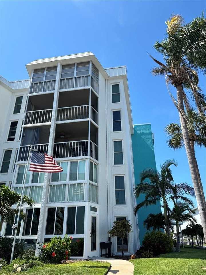 4904 38th Way S #417