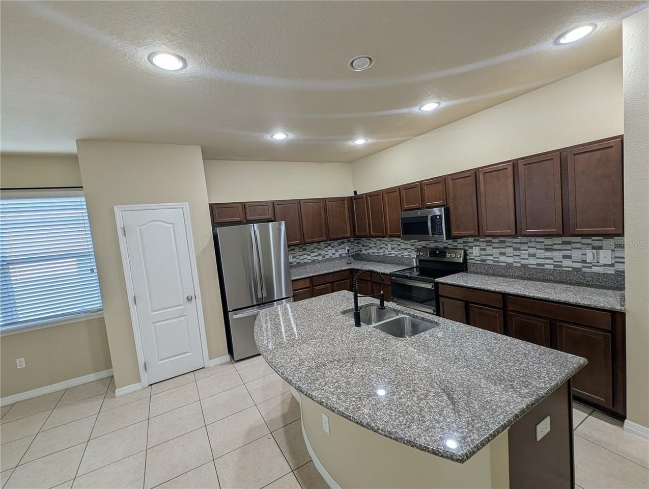 11547 Tangle Branch Ln - Photo 5 of 14