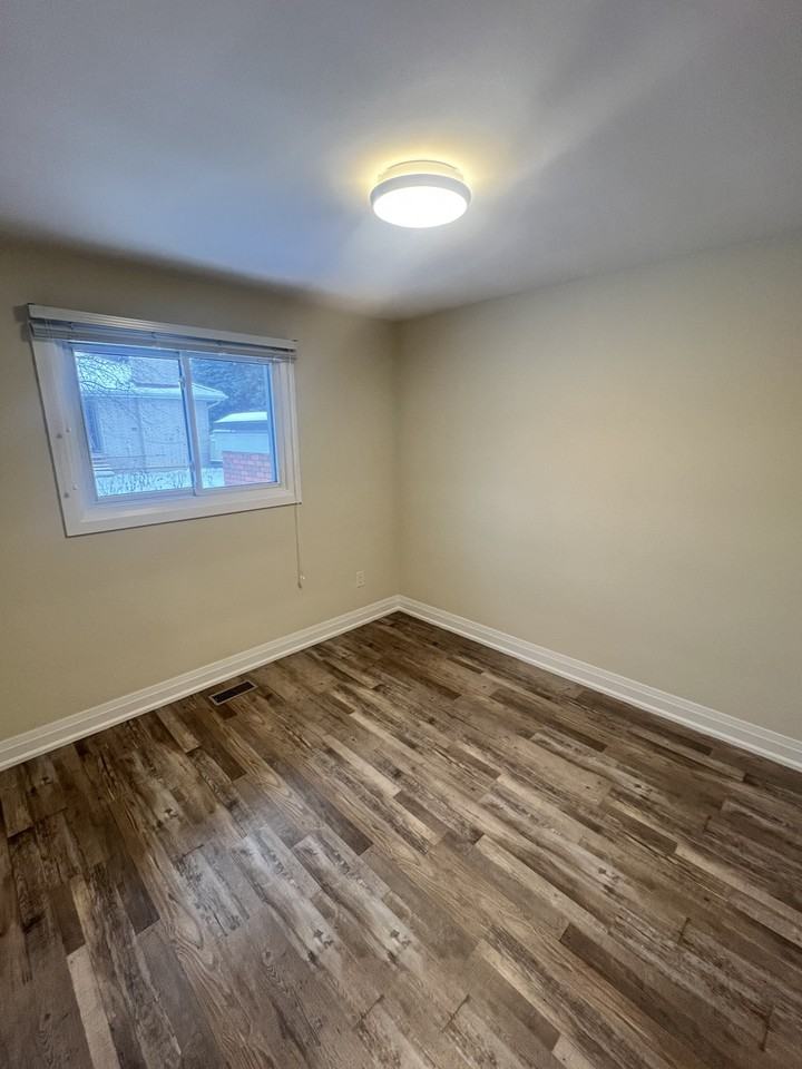 130 W 34th St - Photo 2 of 14