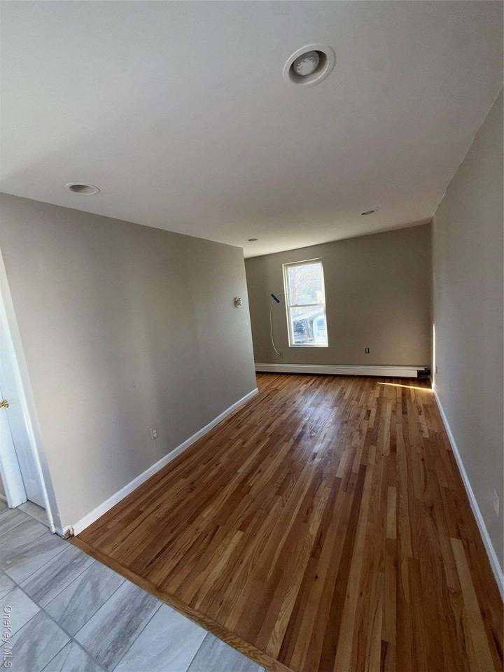 41 Gibson Ave - Photo 3 of 16