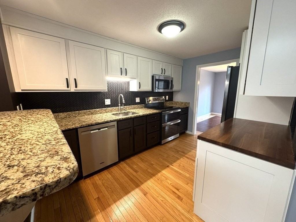 49 Brickett Hill Cir Unit 49 #49 - Photo 4 of 30