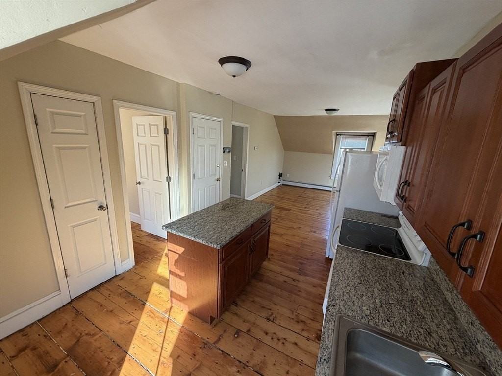 91 Nason St Apt 3 #3 - Photo 4 of 18