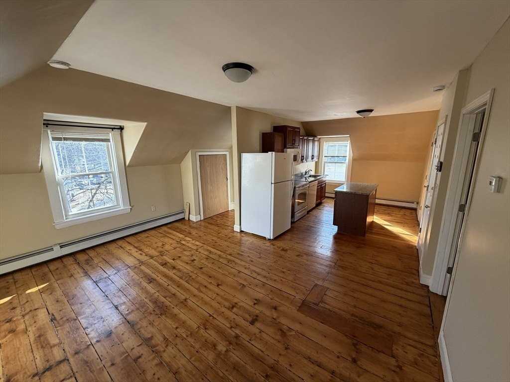 91 Nason St Apt 3 #3 - Photo 5 of 18