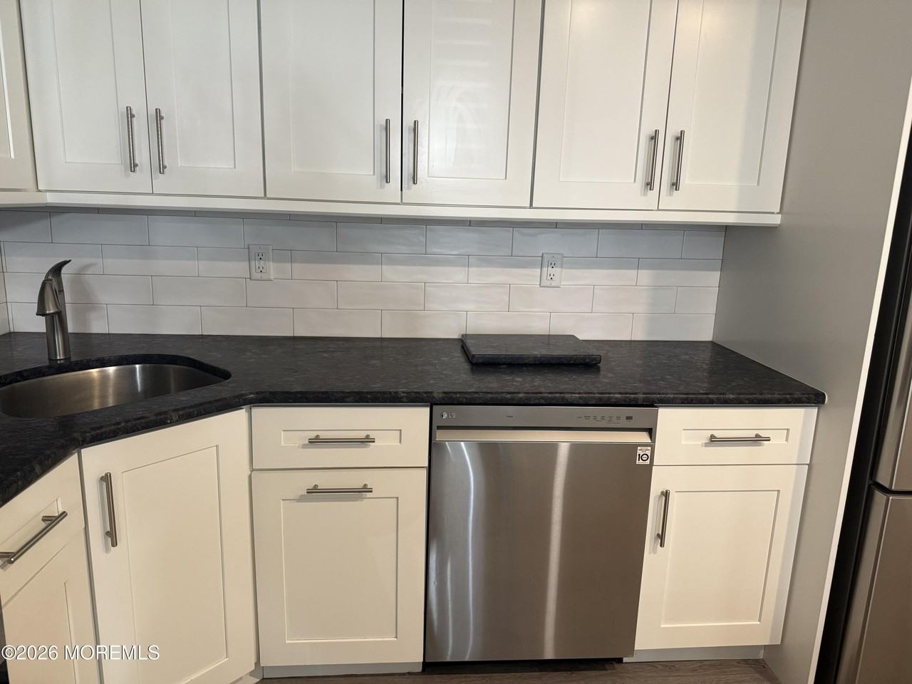 506 Harding Rd Apt 6 #6 - Photo 5 of 31