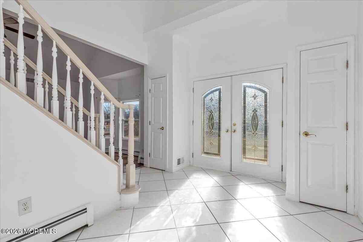 257 Ford Rd - Photo 3 of 45