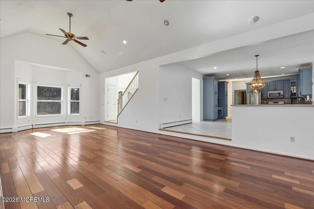 257 Ford Rd - Photo 7 of 45