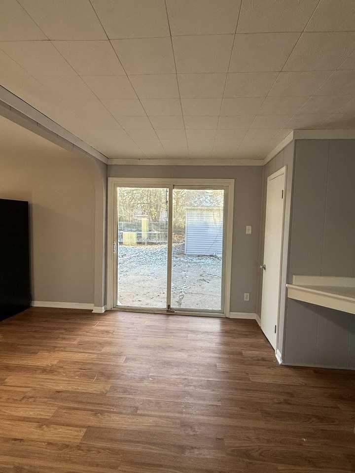 9 Crescent Ct - Photo 4 of 9