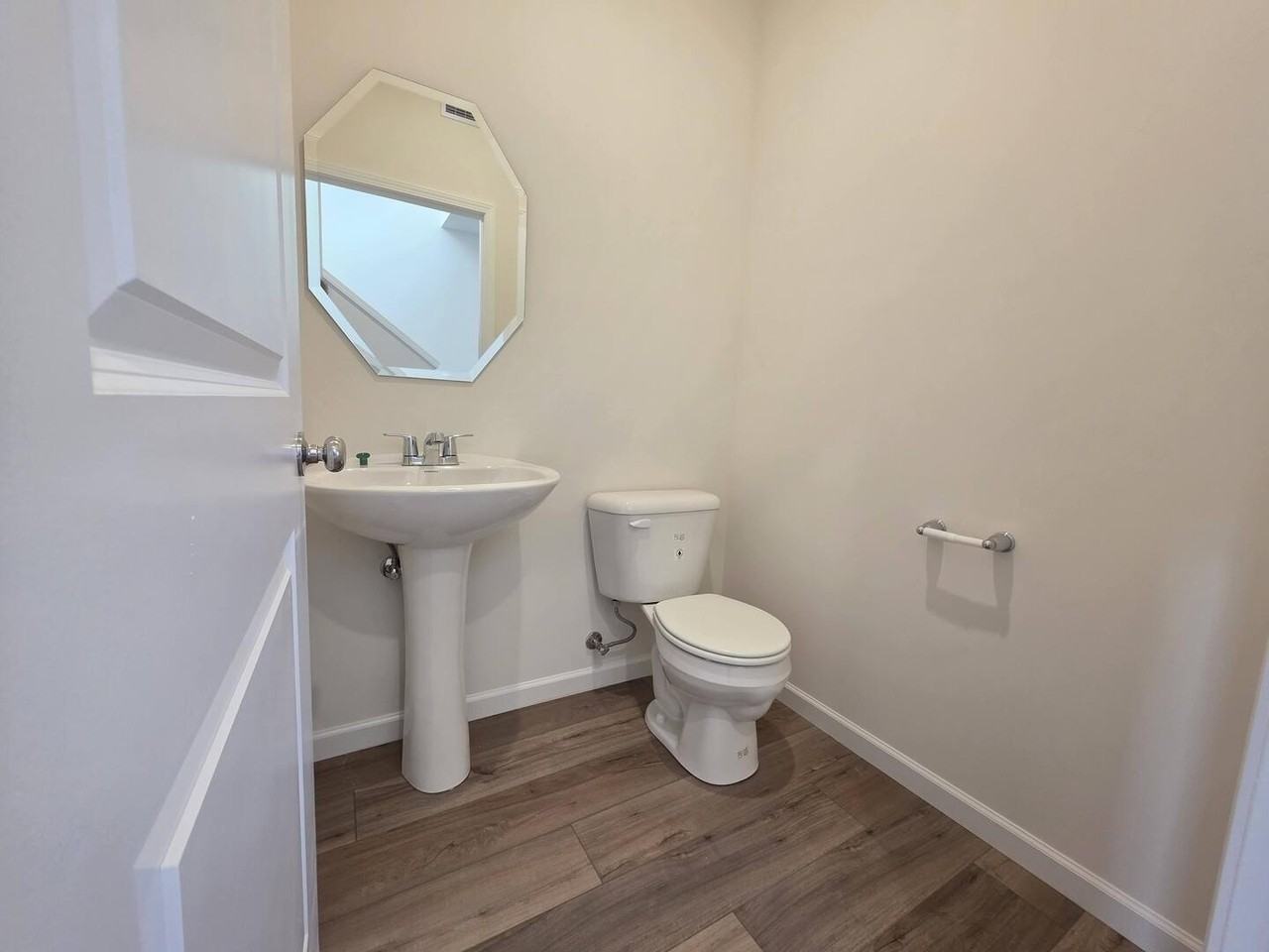 5919 Hawkweed Dr Unit 5919 #5919 - Photo 6 of 31