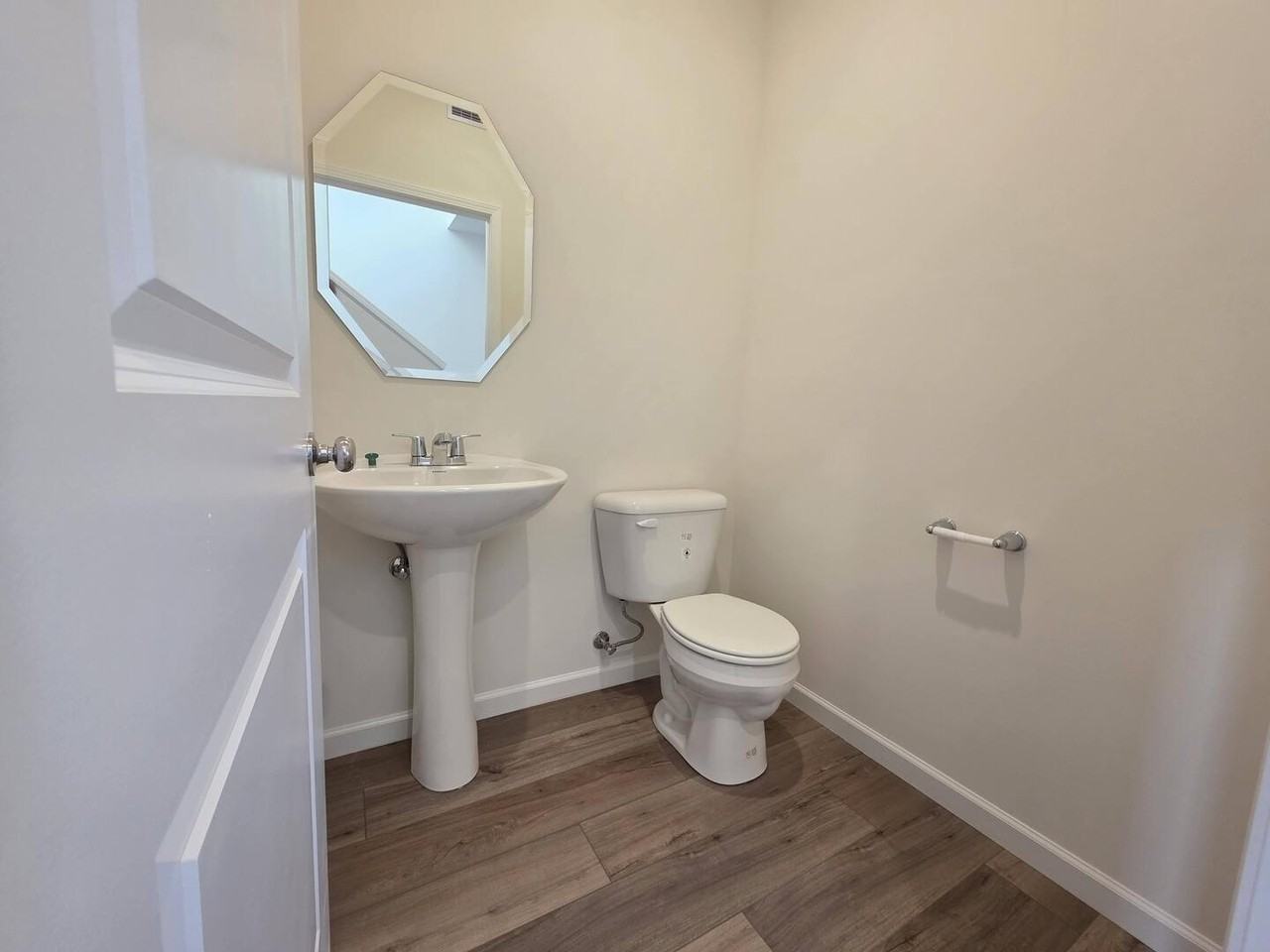 5919 Hawkweed Dr Unit 5919 #5919 - Photo 7 of 31