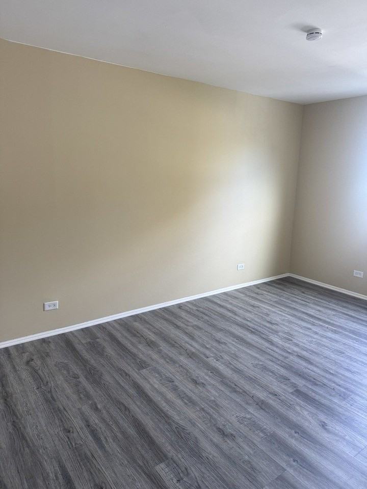 495 Sidney Ave Unit D #D - Photo 5 of 7