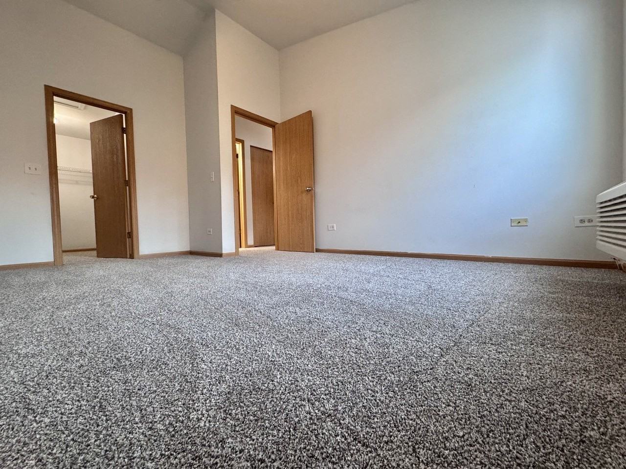 2427 Silverstone Dr Unit 2427 #2427 - Photo 4 of 15