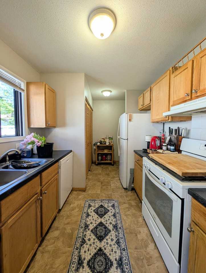 2710 Upland Ct #1 - Photo 2 of 23