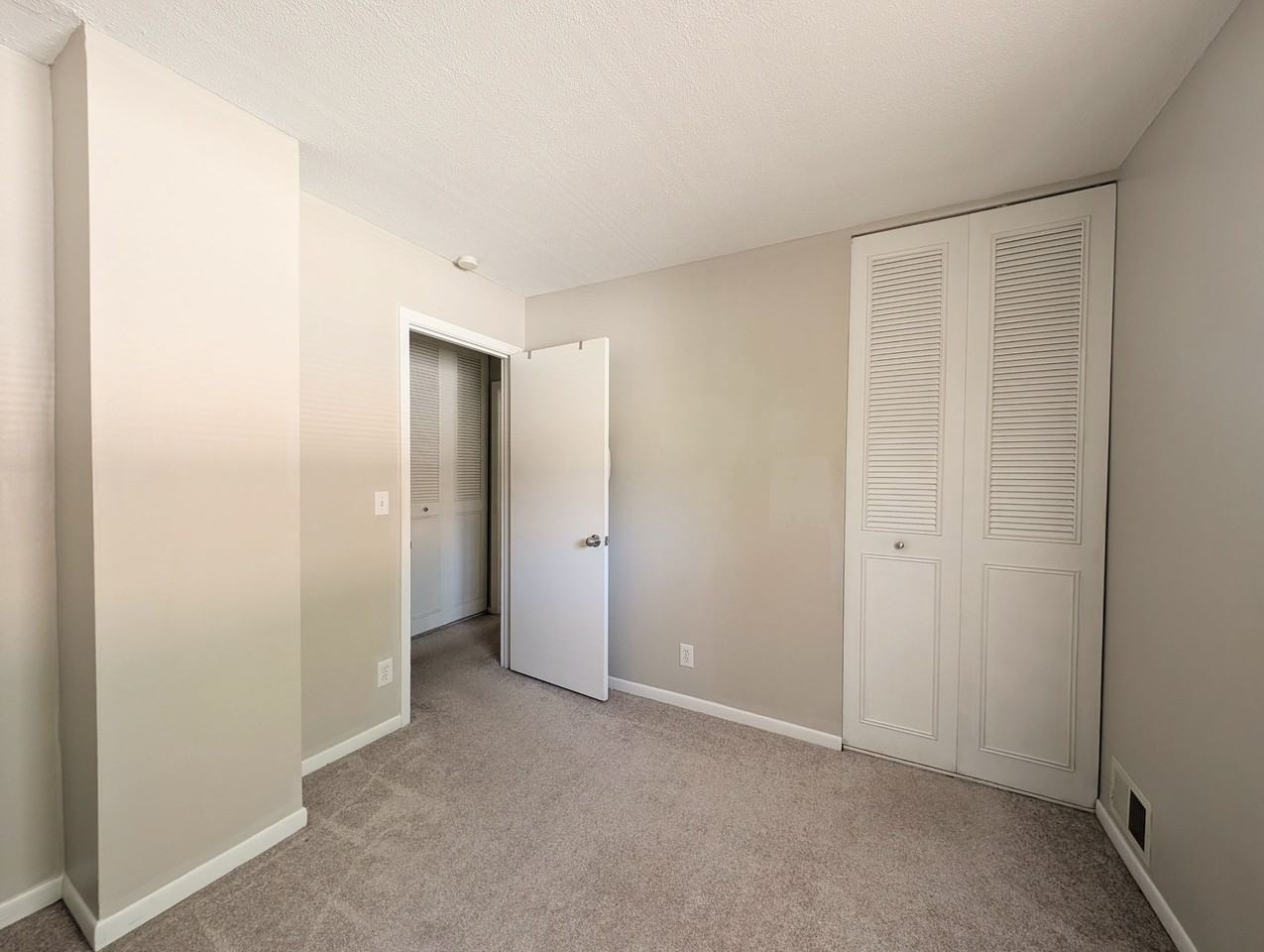 2710 Upland Ct #1 - Photo 4 of 23