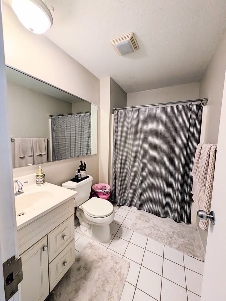 2710 Upland Ct #1 - Photo 6 of 23