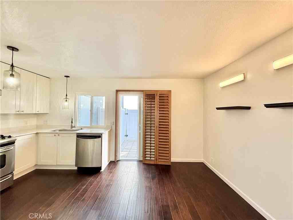 153 Briarwood - Photo 3 of 13