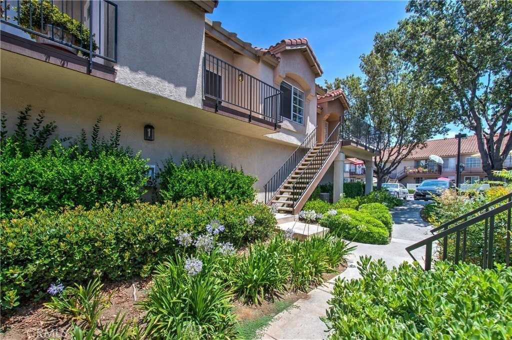 31 Hemlock - Photo 2 of 38