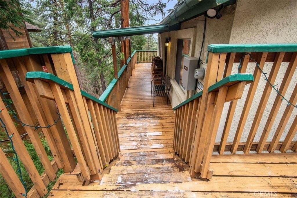 513 W Victoria Ct - Photo 4 of 39