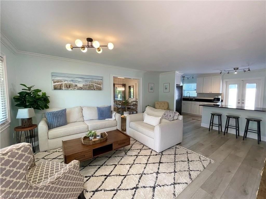 905 13th St N - Photo 3 of 23