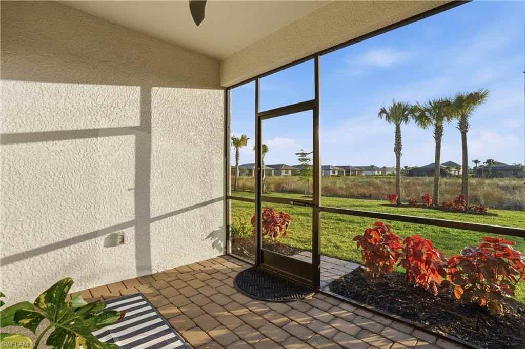 18579 Ives Dr - Photo 4 of 50