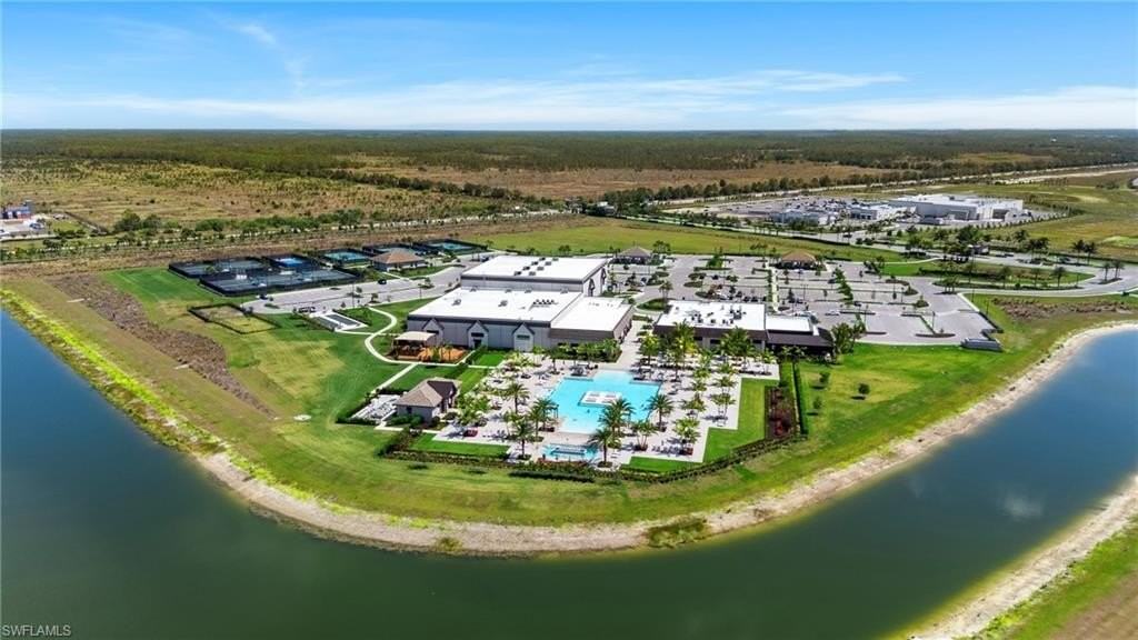 18579 Ives Dr - Photo 5 of 50