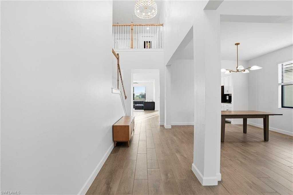 18579 Ives Dr - Photo 7 of 50