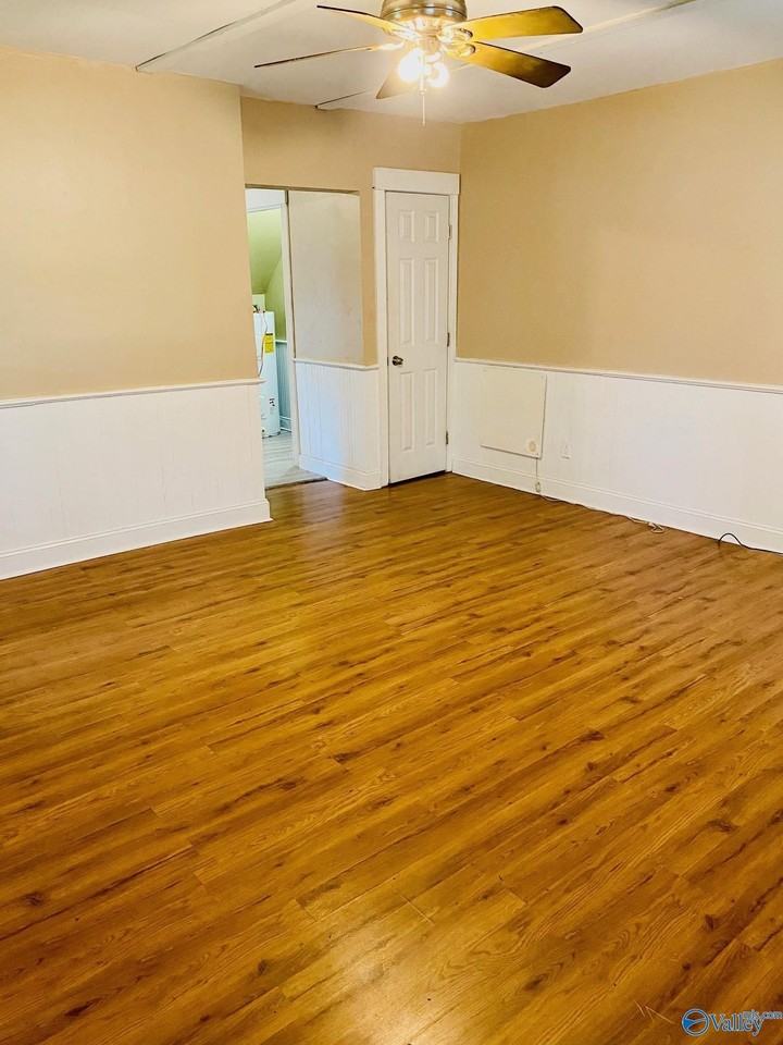 3509 Alpine St Sw - Photo 7 of 14