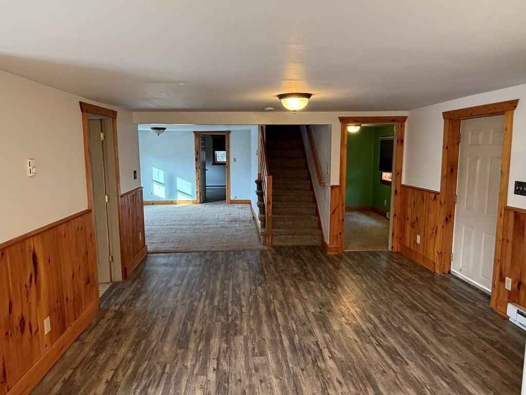 129 Davis St - Photo 5 of 15