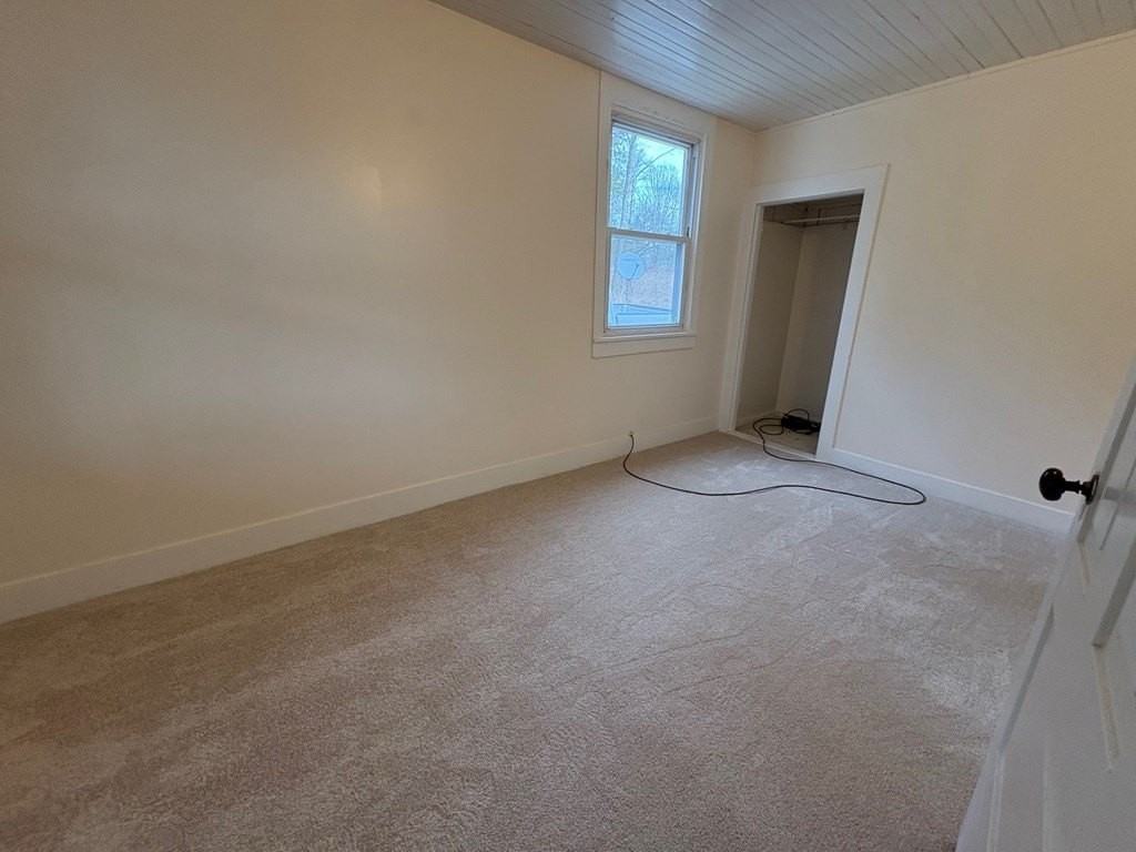 50 Sullivan Rd - Photo 6 of 25