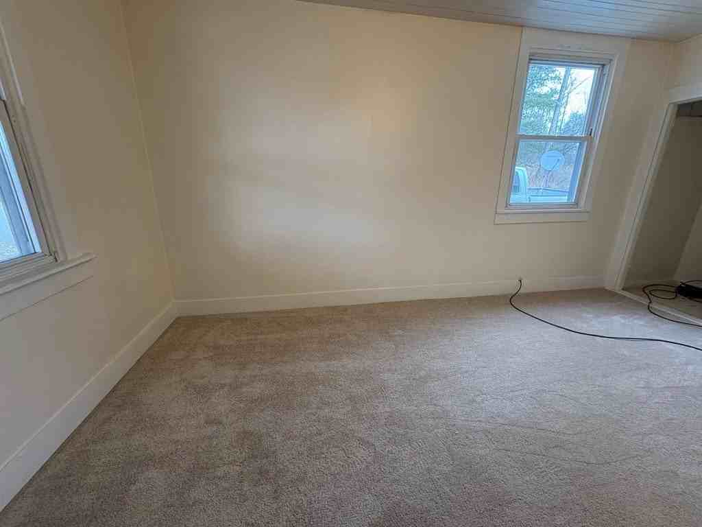 50 Sullivan Rd - Photo 7 of 25