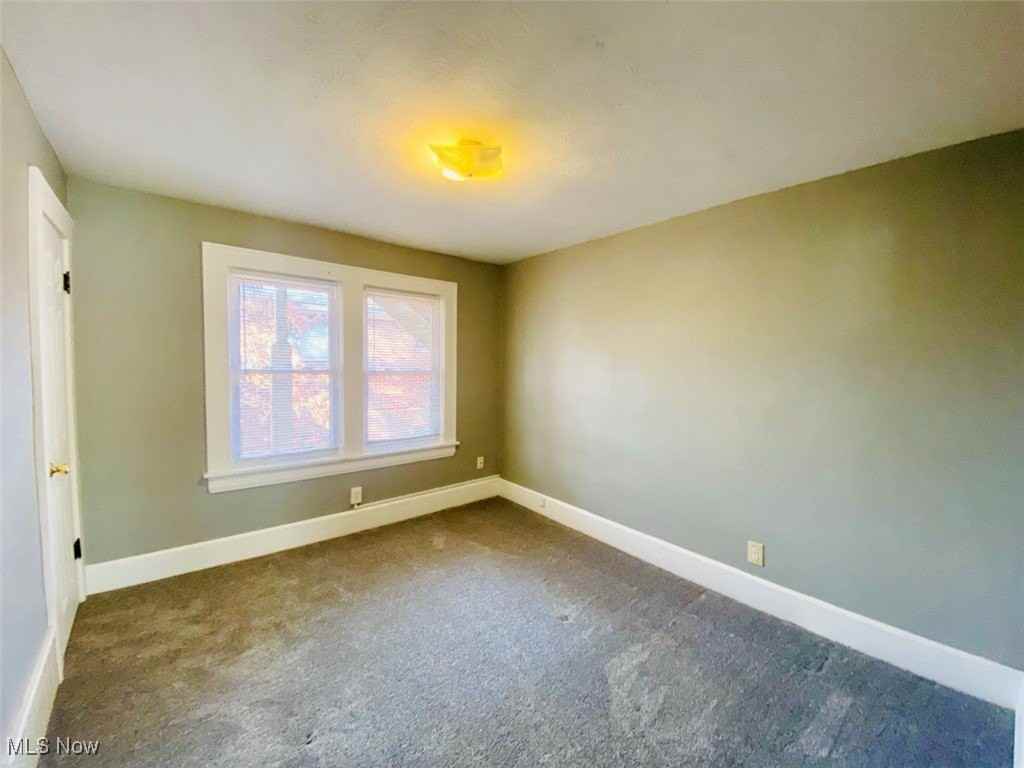 2420 E Market St Apt 2 #2 - Photo 4 of 10