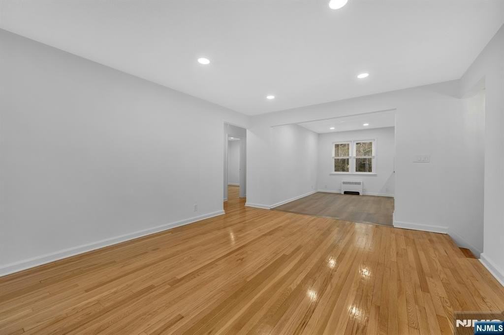 151 E Palisade Ave Apt C10 - Photo 4 of 28