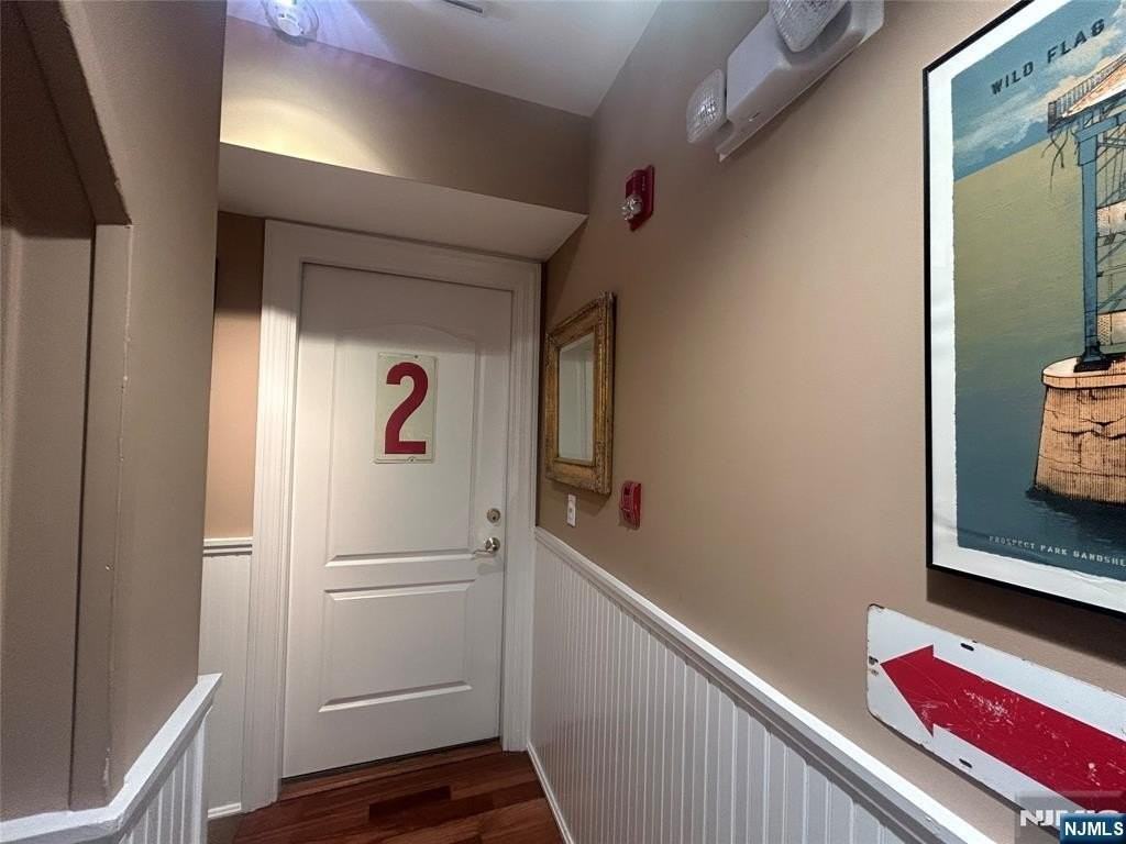 94 Walnut St - Photo 2 of 25