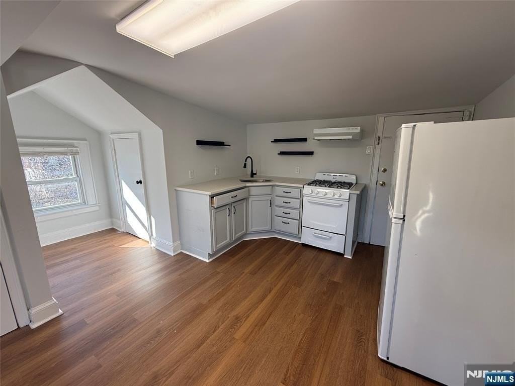 18 Lexington Ave Apt 3f - Photo 3 of 7