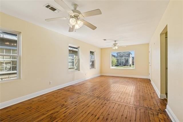 1339 Harrison Ave - Photo 5 of 13