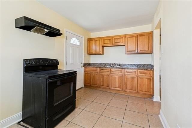 1339 Harrison Ave - Photo 7 of 13