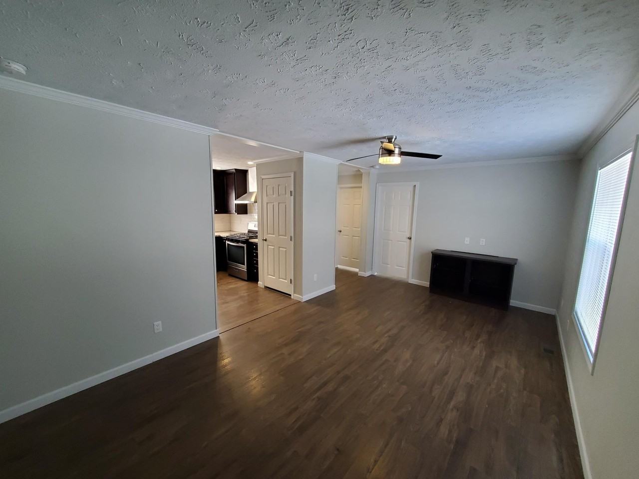 8 Swallow Ct #76 - Photo 4 of 15