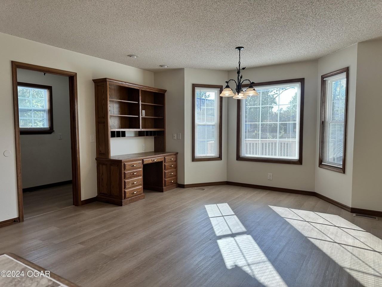 3602 Norman Dr - Photo 7 of 15