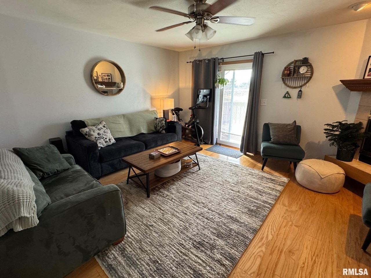 2605 S Chase Dr - Photo 3 of 10