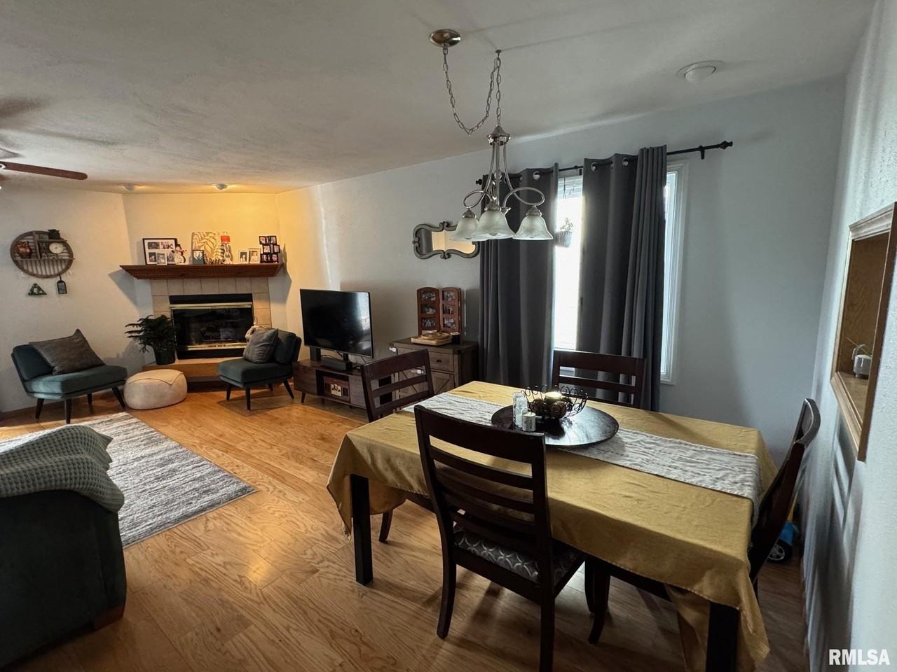 2605 S Chase Dr - Photo 4 of 10