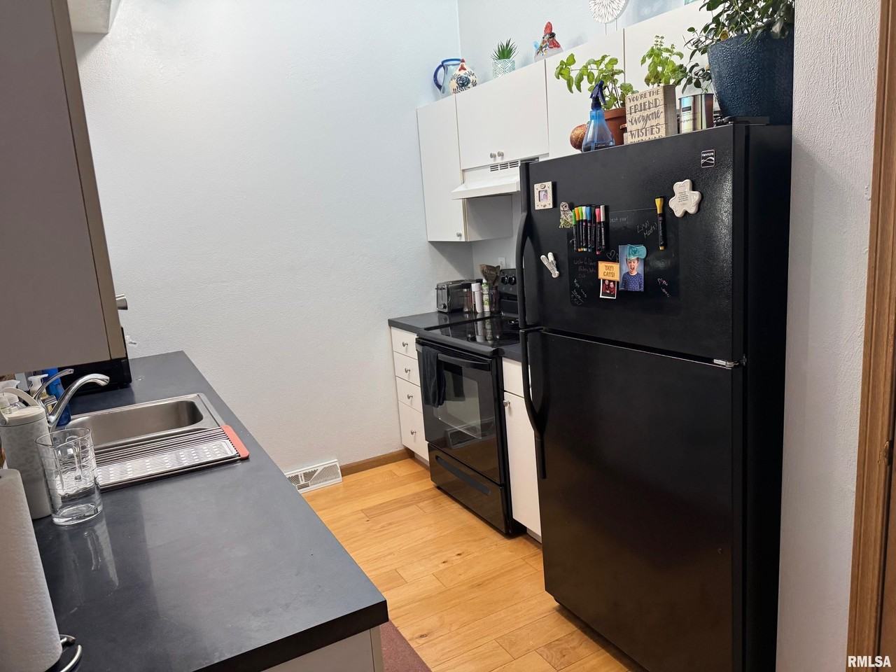 2605 S Chase Dr - Photo 5 of 10