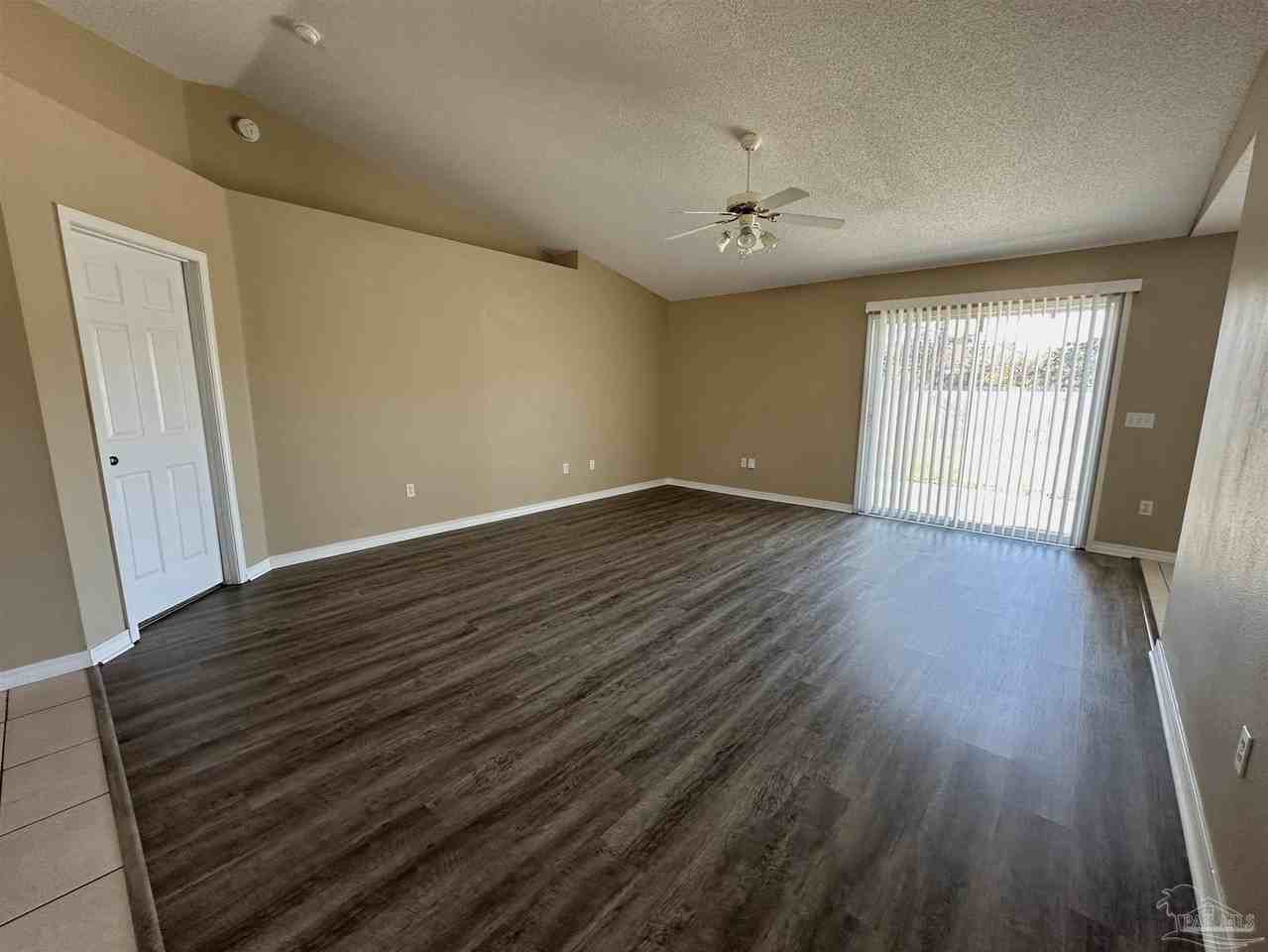 2028 Coral Reef Rd - Photo 2 of 14